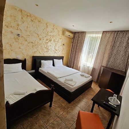 Hotel Jiul 에포리수드 외부 사진