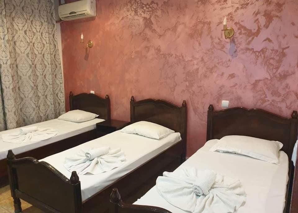 Hotel Jiul 에포리수드 외부 사진