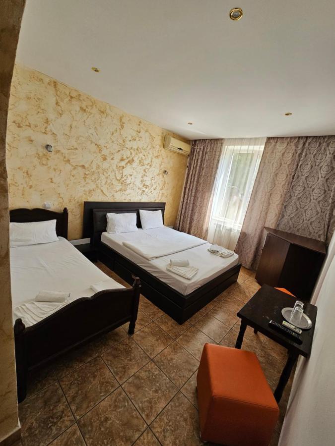 Hotel Jiul 에포리수드 외부 사진