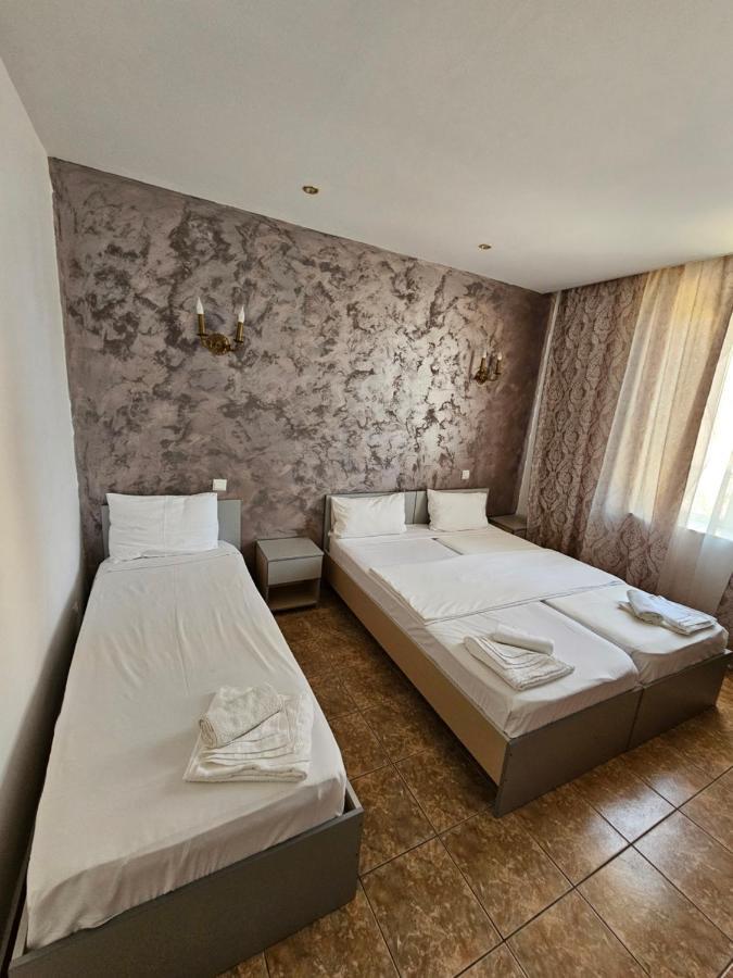 Hotel Jiul 에포리수드 외부 사진